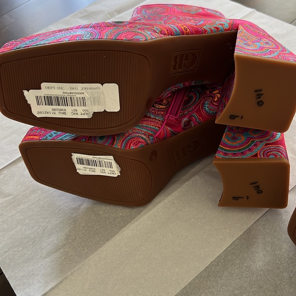 GB So-Retro Satin Paisley Jacquard Platform Block Heel Booties - Picture 11 of 11